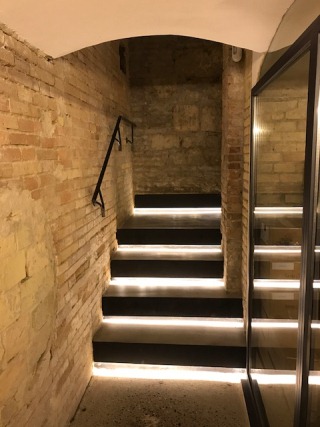 RESTAURANTE EN CALLE LA PAZ