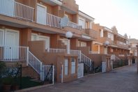 36 VIVIENDAS EN HILERA EN EL VERGER