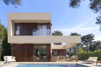 SEIS VIVIENDAS AISLADAS